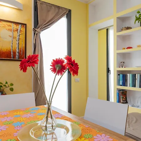 Lejlighed Xenia - Cozy 10 Min From Linate Milano